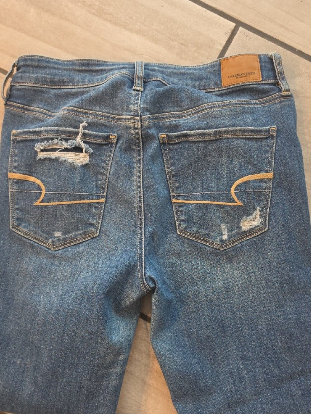 American Eagle Outfitters Blue Ripped Skinny Jeans - Picture 3 of 3